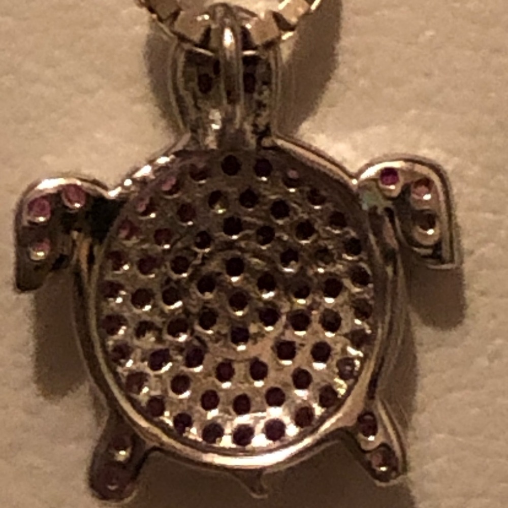 Pave RUBY Turtle necklace - Picture 4 of 6